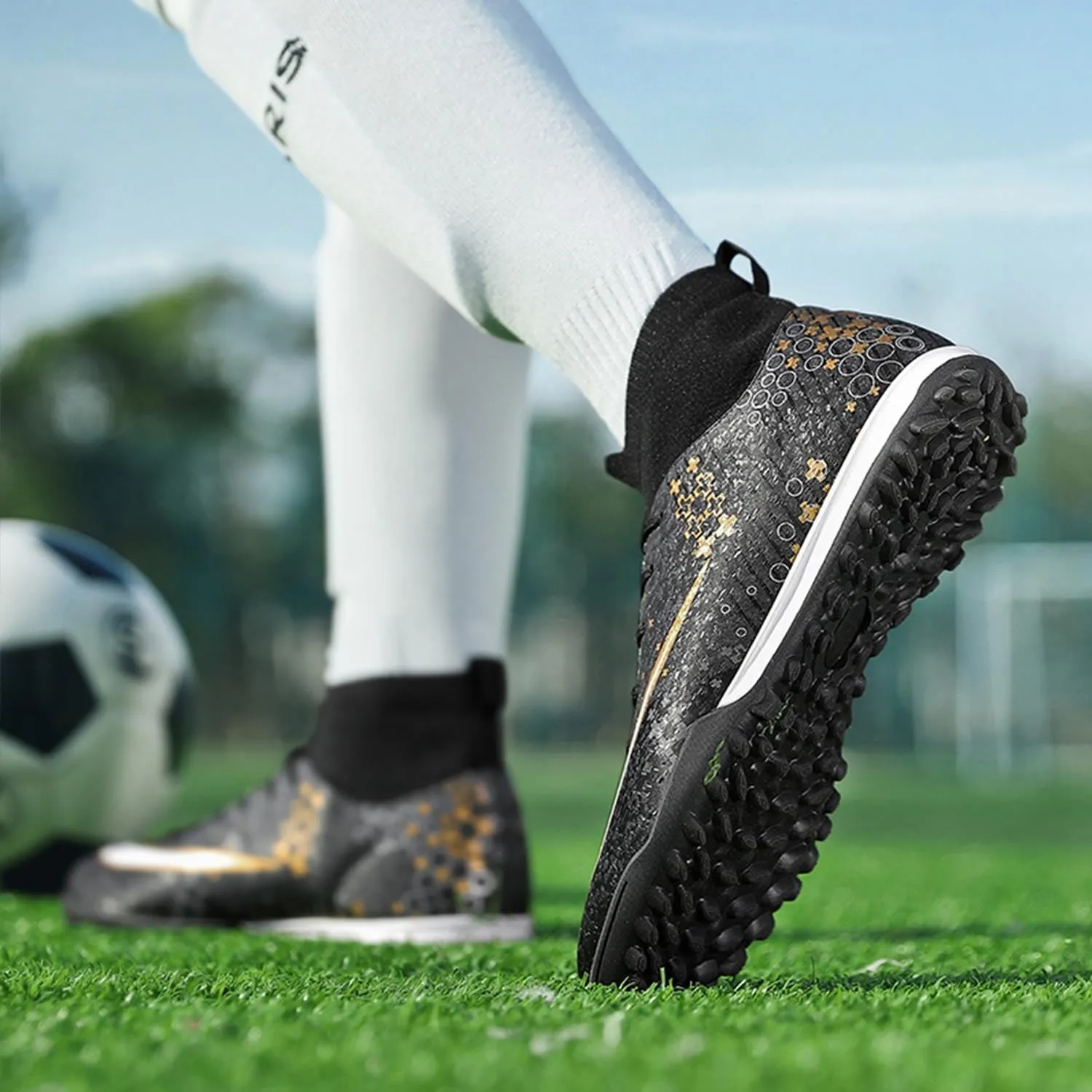 MEBAMY Unisex High top Soccer Boots Outdoor Athletic Sneaker Turf Football Shoes SD