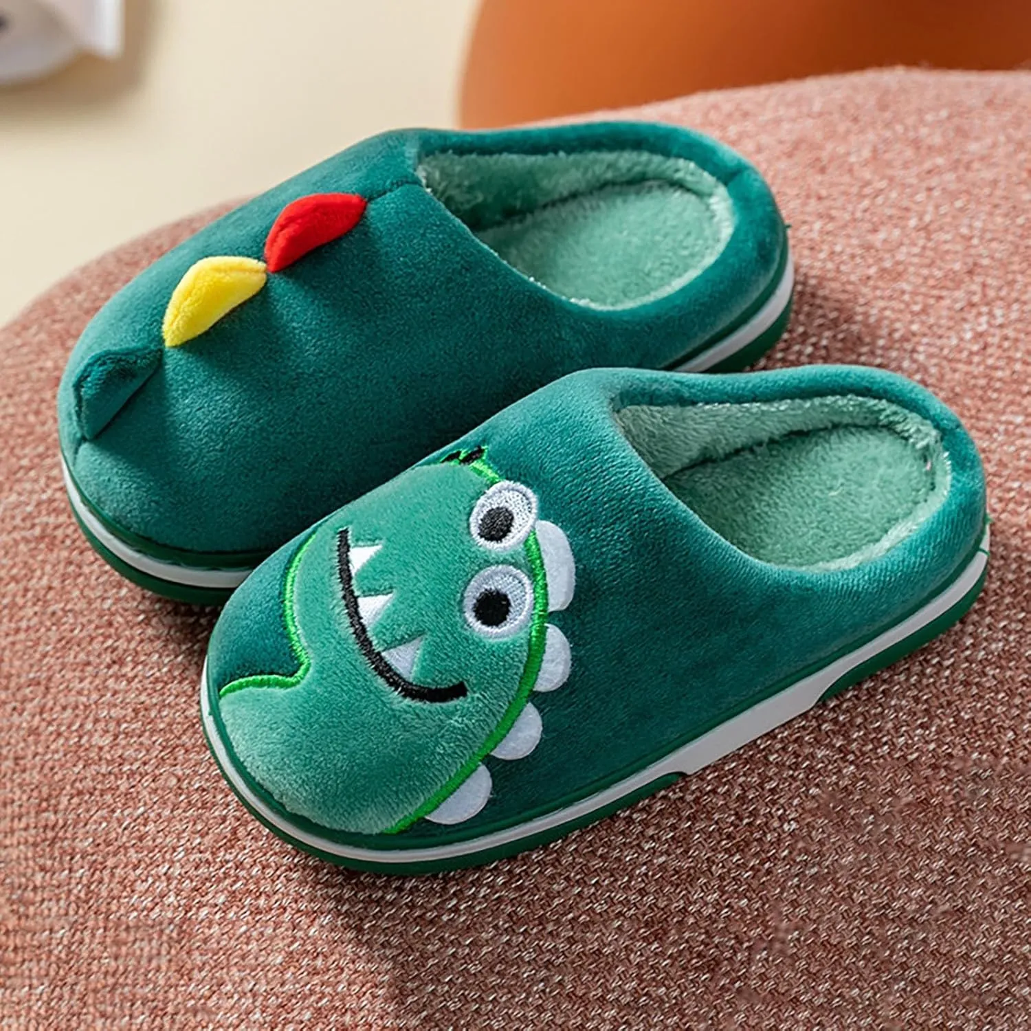 Toddler Boys Girls Dinosaur House Slippers with Fleece Lining Cozy Household Shoes Non-Slip Fuzzy Kids Shoes