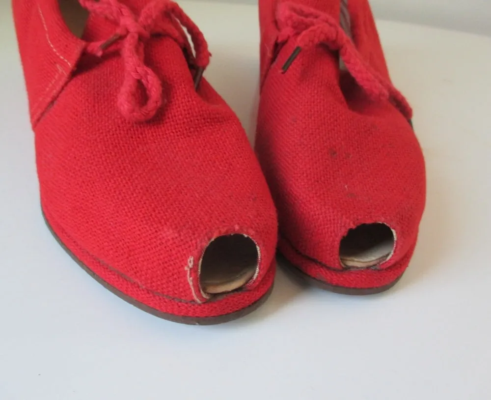 Vintage 40's Red Canvas Peep Toe Wedge Heels Casual Shoes 8